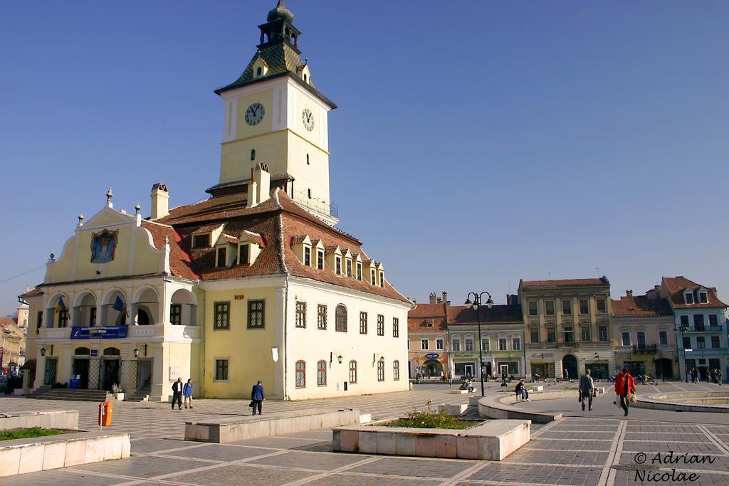 Brasovapart Piata Sfatului Exteriér fotografie